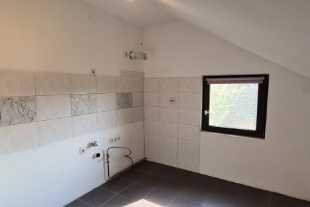 Bistrinci, kuća sa 2 stana, 172,84 m2, VIRTUALNA ŠETNJA