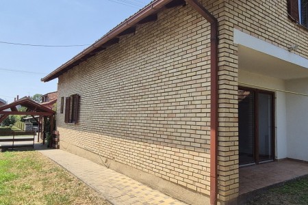Beli&scaron;će, kuća, Ulica Vladimira Nazora, 193,29 m2