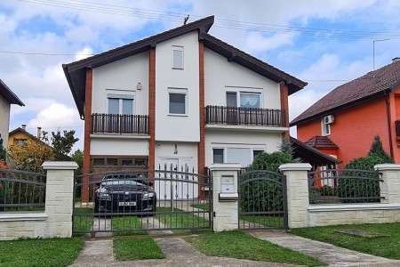 Valpovo, kuća katnica, 274,83 m2, VIRTUALNA ŠETNJA