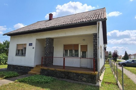 Belišće, kuća u ulici A. G. Matoša, 104,41 m2