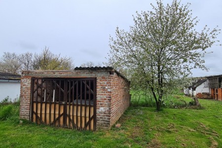 Črnkovci, kuća na mirnoj lokaciji, 80,35 m2