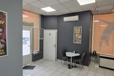 Belišće, centar, poslovni prostor, 40 m2 - NAJAM