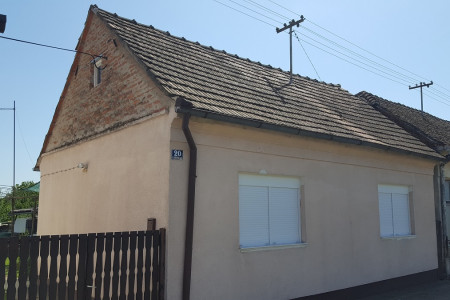 Bistrinci, renovirana i namještena kuća, 70,44 m2
