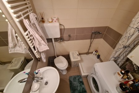 Osijek, dvosoban stan, Vijenac Ivana Meštrovića, površine 46,45 m2