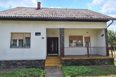 Belišće, kuća u ulici A. G. Matoša, 104,41 m2