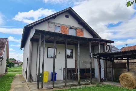 Valpovo, kuća katnica, 349,13 m2