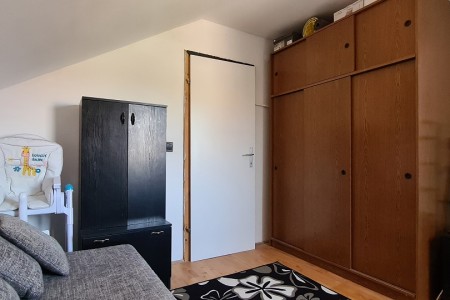Bistrinci, kuća sa 2 stana, 172,84 m2, VIRTUALNA ŠETNJA