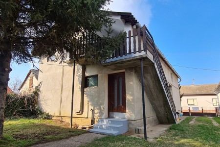 Bistrinci, kuća sa 2 stana, 172,84 m2, VIRTUALNA ŠETNJA