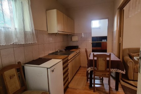 Bistrinci, kuća sa 2 stana, 172,84 m2, VIRTUALNA ŠETNJA