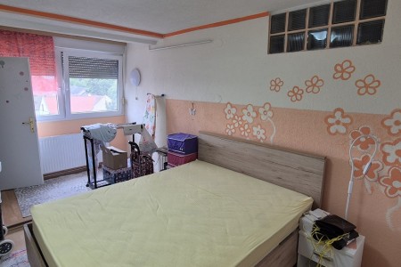 Valpovo, trosoban stan u centru, 75,69 m2