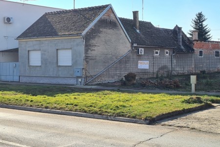 Valpovo, građevinsko zemljište s projektnom dokumentacijom, 415 m2