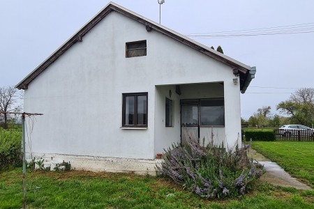 Črnkovci, kuća na mirnoj lokaciji, 80,35 m2