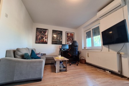 Osijek, dvosoban stan, Vijenac Ivana Meštrovića, površine 46,45 m2