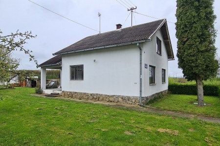 Črnkovci, kuća na mirnoj lokaciji, 80,35 m2