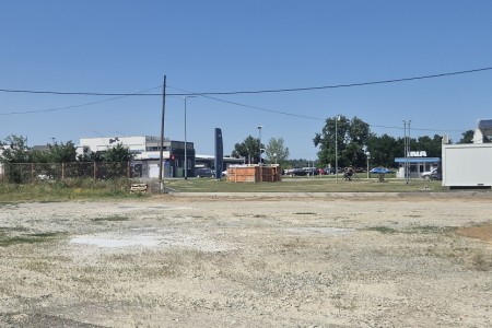 Donji Miholjac, industrijska zona, zemljište sa nadstrešnicom, 3366 m2